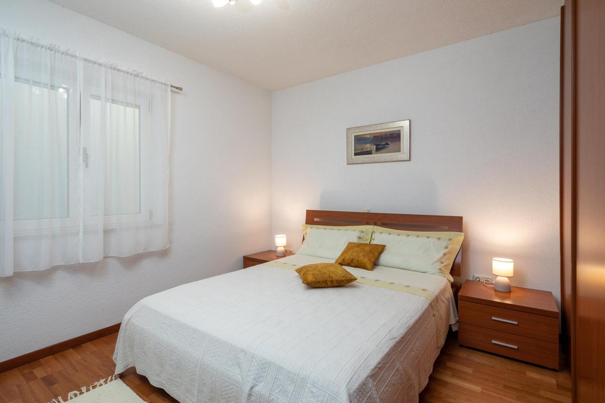 Luxury Residence Омиш Номер фото