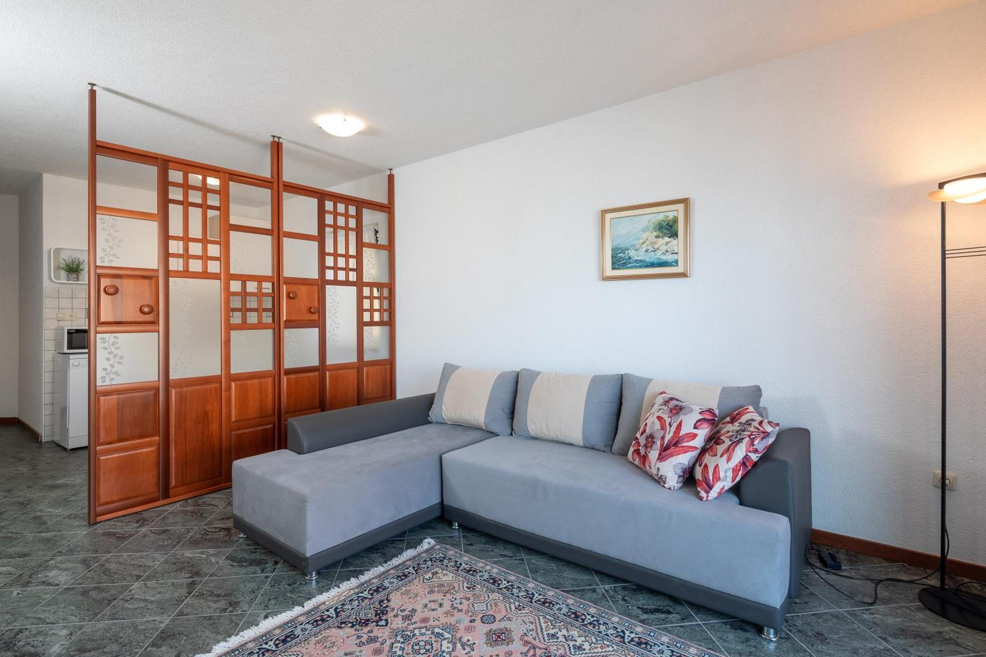 Luxury Residence Омиш Номер фото