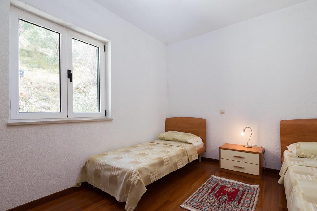 Luxury Residence Омиш Экстерьер фото