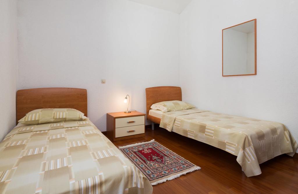 Luxury Residence Омиш Экстерьер фото