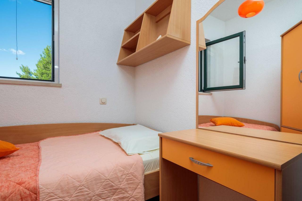 Luxury Residence Омиш Экстерьер фото