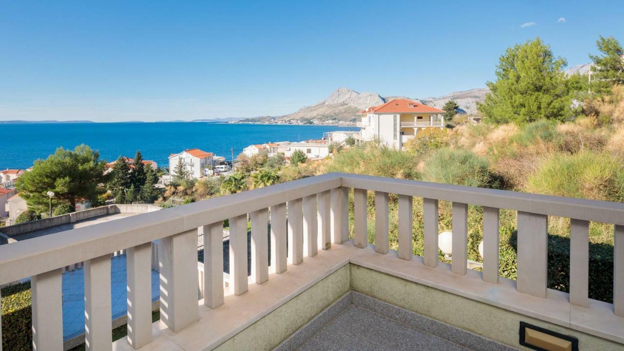 Luxury Residence Омиш Экстерьер фото